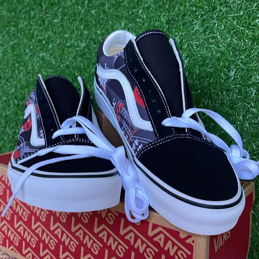 Vans WMNS Old Skool
(Packing Tape) Black/Red/
VN0A4U3BWZ4
Sneakers - Picture 8 of 16